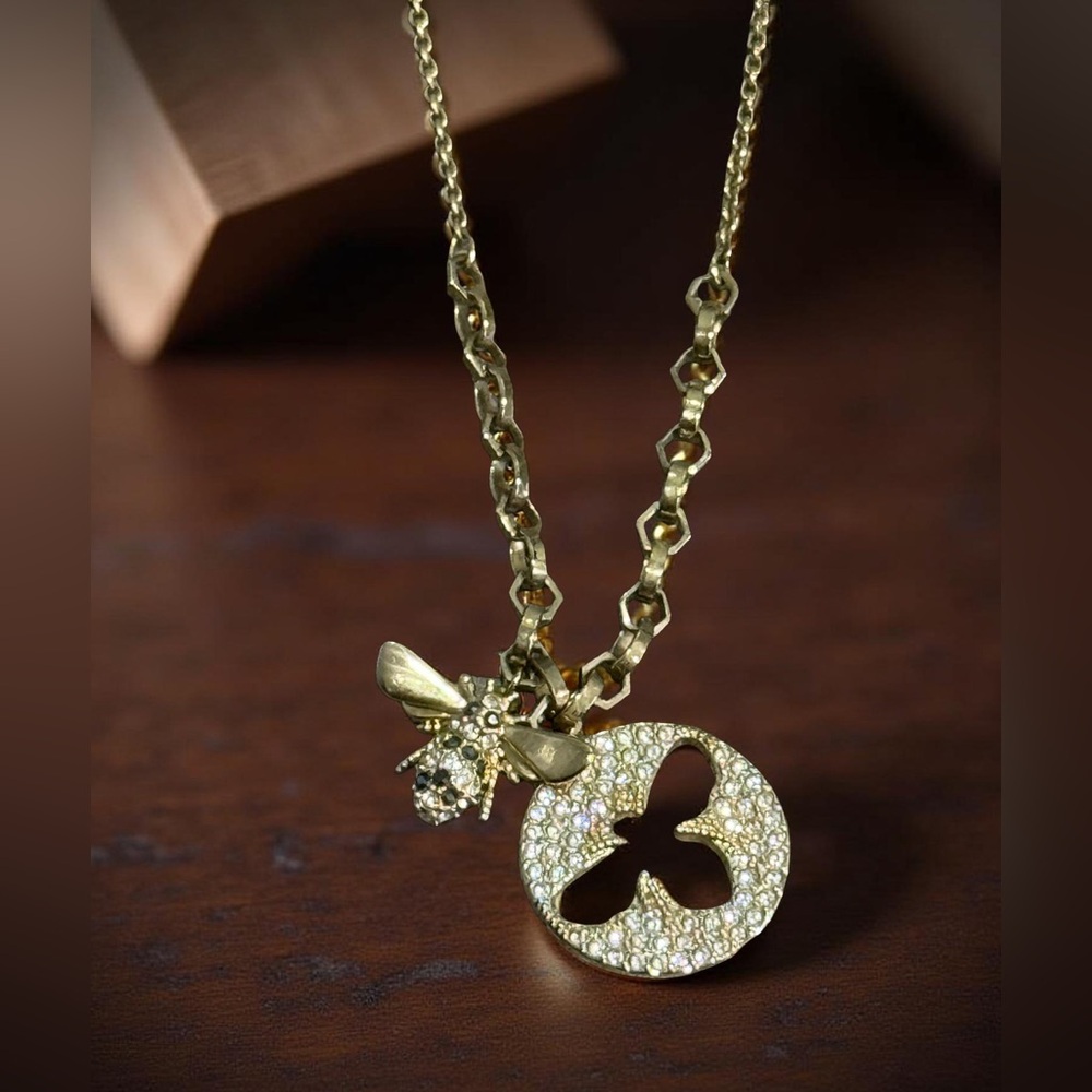 Bee Pendant Necklace - Sterling silver, Cubic Zirconia Delicate Clavicular Chain